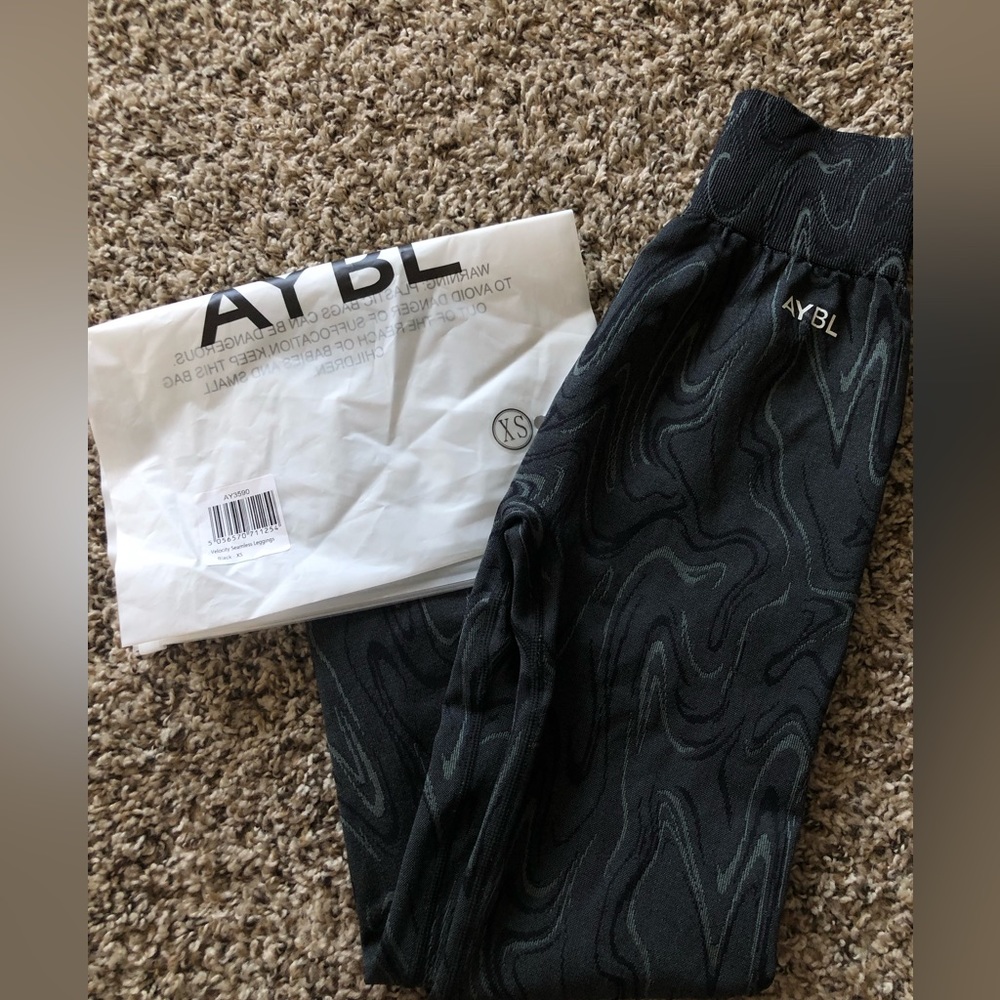 AYBL Velocity Seamless Leggings
